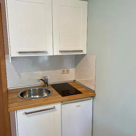 Apartment Ferienzimmer/wohnung Am Kurstrand, Wlan Zingst