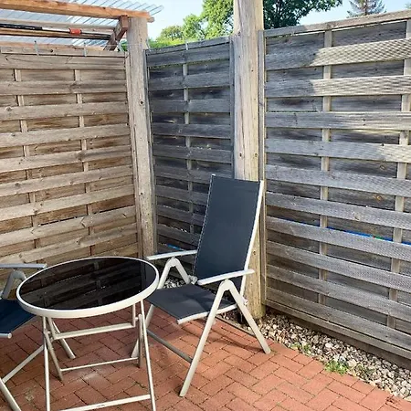 Ferienzimmer/wohnung Am Kurstrand, Wlan アパート ツィングシュト